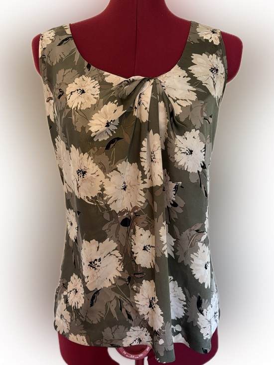 Mexx Tops - Mexx Olive Green Floral Pleated Square Neck Sleeveless Blouse Top 40